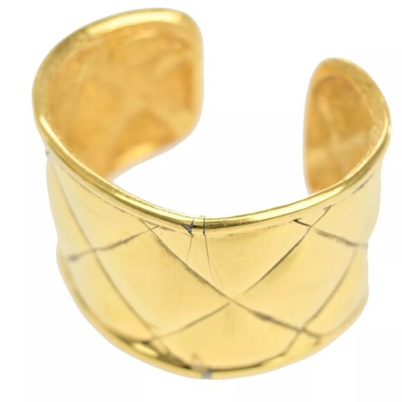 CHANEL CC Logo Matelasse Bangle Bracelet GHW France Accessory - Picture 6 of 14